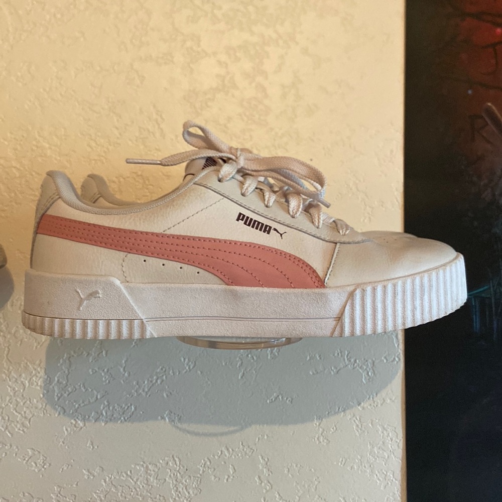 Puma sneakers hardly used